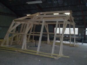 Construction d'une charpente à l atelier de BreuilPont /travaux-renovation-bois/charpentier-traditionnel-renovation-bois/